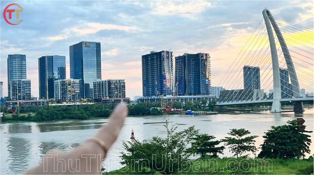 tiến độ xây dựng the metropole thủ thiêm - góc từ sông Sài Gòn