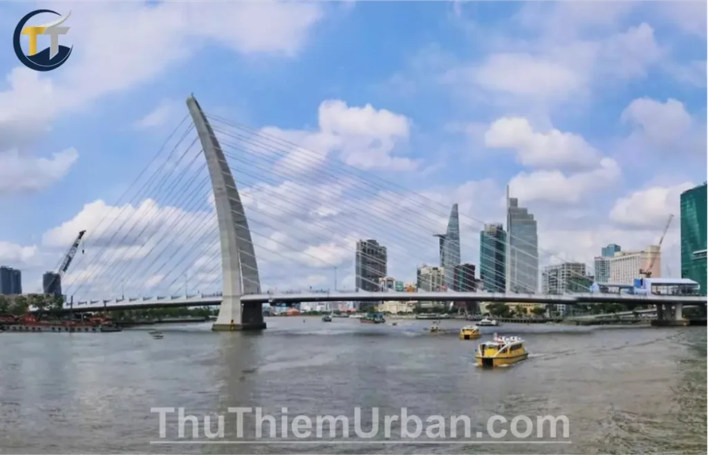 cầu bason góc chụp từ sông sài gòn new