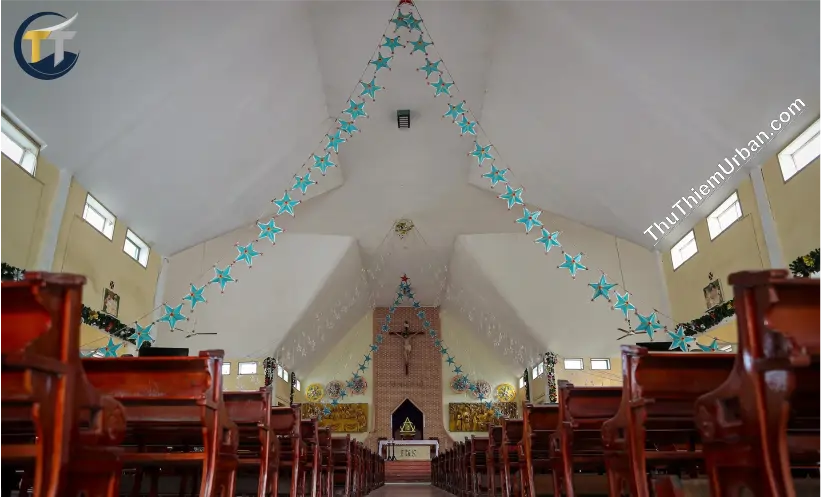 hình nhà thờ giáo xứ & dòng mến thánh giá tại thủ thiêm quận 2 new